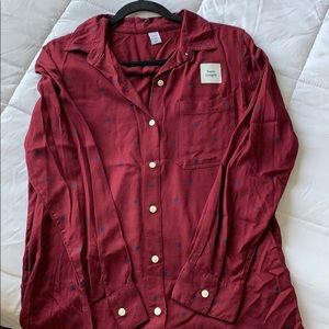 Women’s old navy tunic length button up shirt